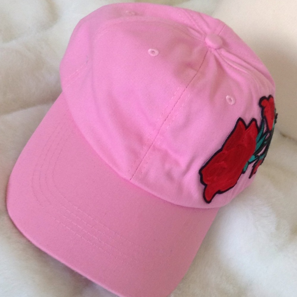 Pink hat with red rose new!! - Picture 2 of 3